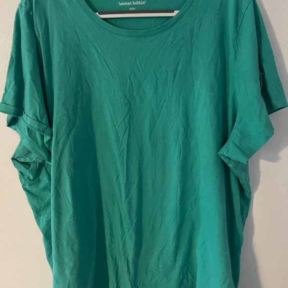 Two woman within shirts size 30/32 - Picture 4 of 13